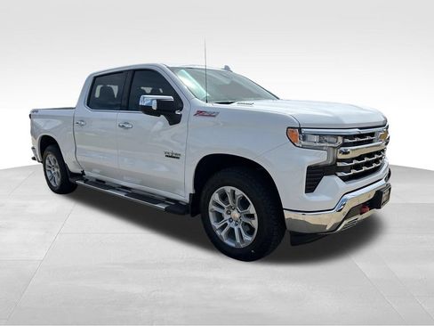 Used 2025 Chevrolet Silverado 1500 LTZ AWD/4WD image 8