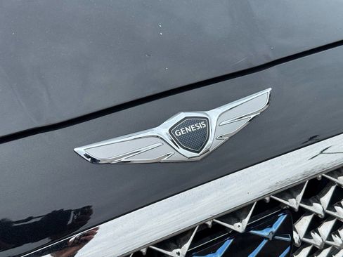 Used 2021 Genesis G70 3.3T image 8