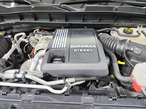 Used 2023 GMC Sierra 1500 Elevation w/ Preferred Package AWD/4WD image 17