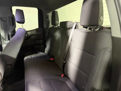 Used 2020 Chevrolet Silverado 1500 Custom w/ Custom Value Package AWD/4WD image 23