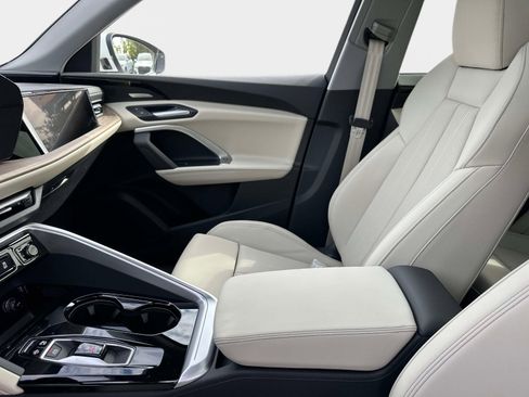 New 2025 Audi Q5 Prestige image 22