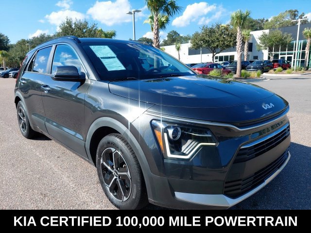 Certified 2024 Kia Niro LX FWD image 3