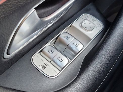 Used 2020 Mercedes-Benz GLE 350 4MATIC image 24