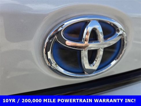 Used 2024 Toyota Corolla LE image 15