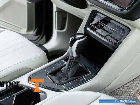 Used 2022 Volkswagen Tiguan SE R-Line image 33