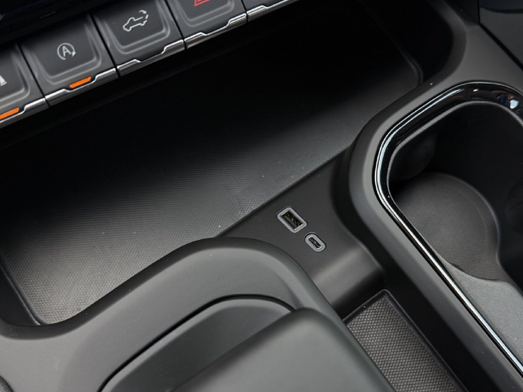 New 2026 GMC Sierra 1500 AT4 w/ AT4 Premium Package AWD/4WD image 17