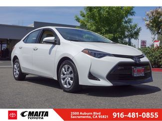 Used 2018 Toyota Corolla LE FWD video 1
