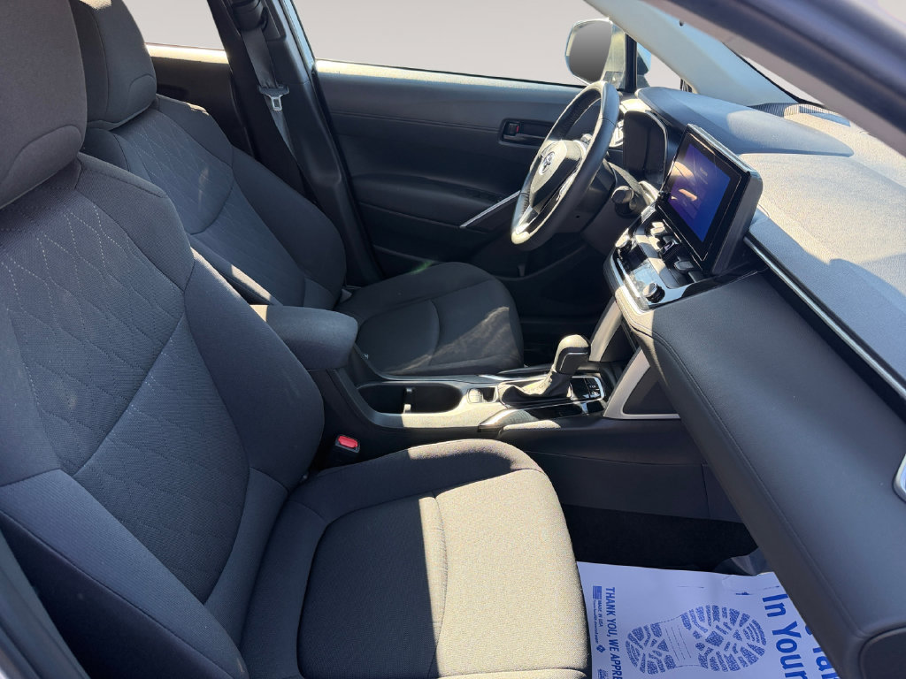 Used 2024 Toyota Corolla Cross LE AWD/4WD image 15