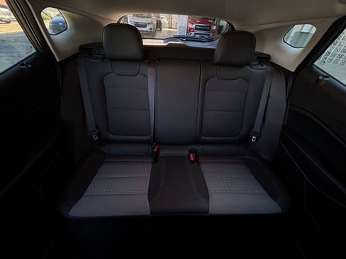 Used 2025 Chevrolet Trax LT image 37