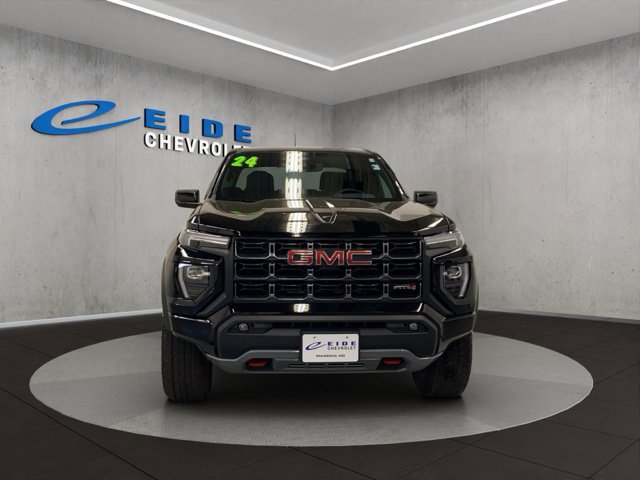 Used 2024 GMC Canyon AT4 AWD/4WD image 9