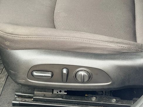 Used 2020 Chevrolet Malibu LT image 16