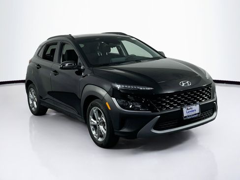 Used 2023 Hyundai Kona SEL w/ Convenience Package image 3