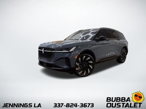 New 2026 Lincoln Nautilus Reserve w/ Jet Appearance Package image 1