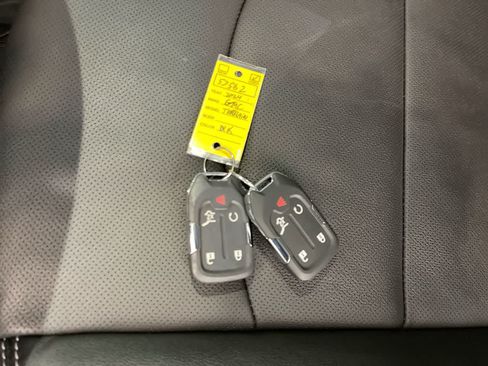 Used 2024 GMC Terrain SLT w/ Tech Package AWD/4WD image 26