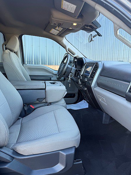 Used 2022 Ford F350 XLT w/ Black Appearance Package AWD/4WD image 8