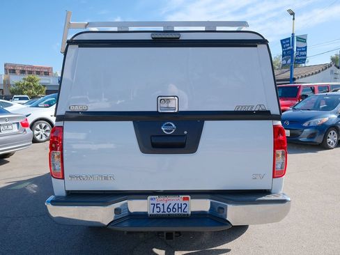 Used 2017 Nissan Frontier SV RWD image 35