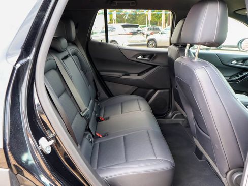 Used 2025 Chevrolet Equinox LT FWD image 10