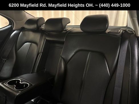 Used 2025 Genesis G70 2.5T image 29