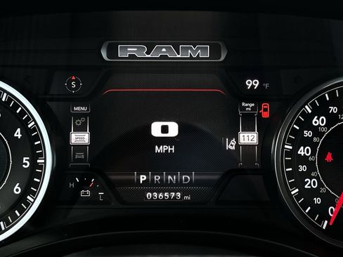 Used 2023 RAM 1500 Laramie AWD/4WD image 17