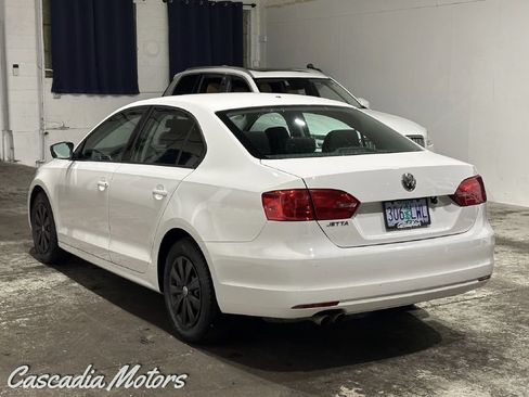 Used 2011 Volkswagen Jetta S FWD image 5