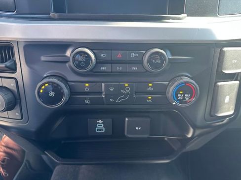 Used 2025 Ford F350 4x4 SuperCab Super Duty image 18