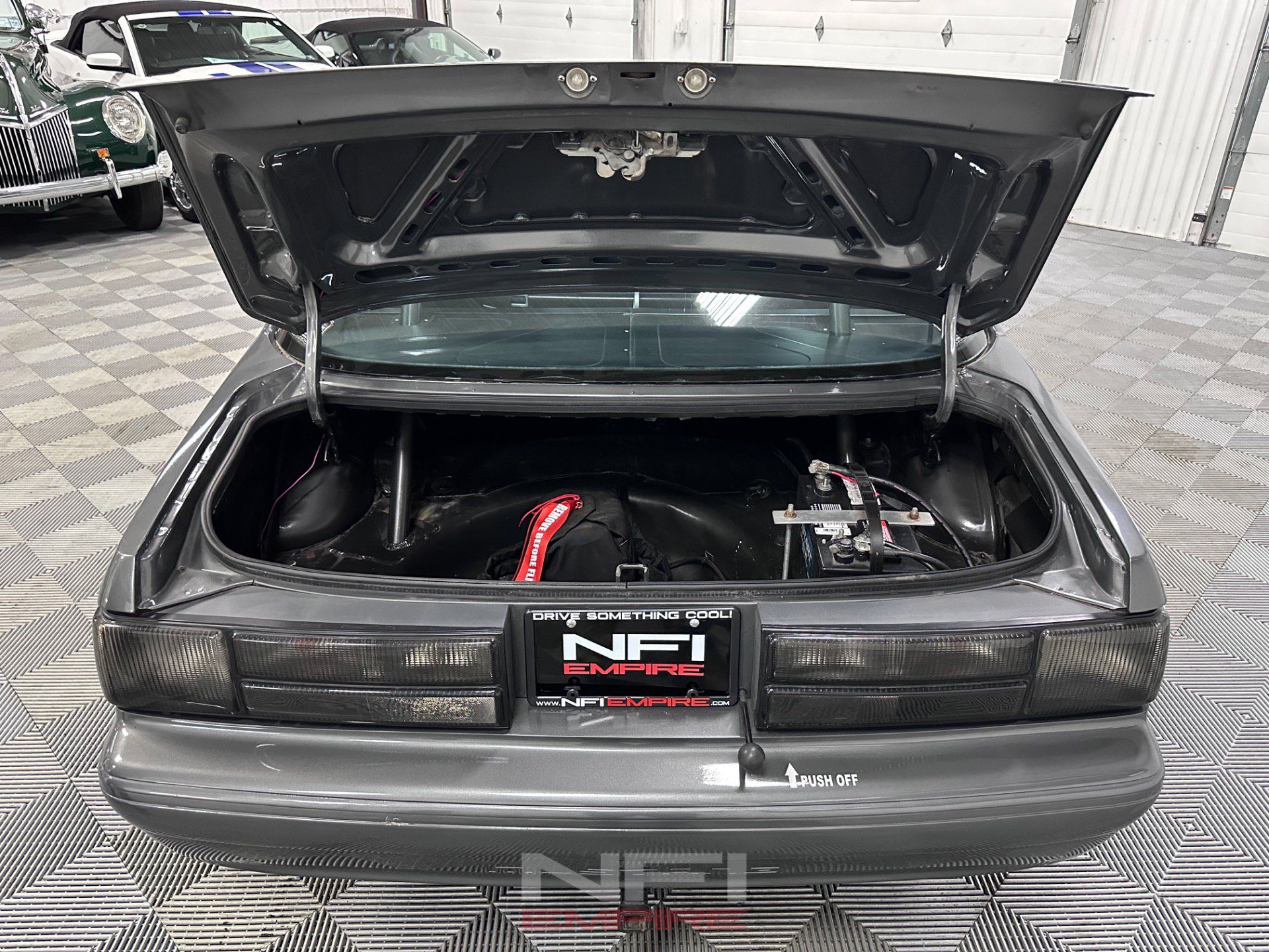 Used 1988 Ford Mustang LX RWD image 38