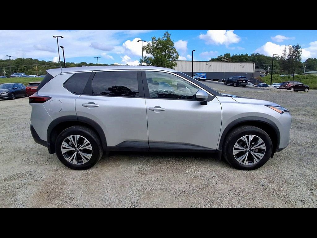 Certified 2023 Nissan Rogue SV AWD/4WD image 9