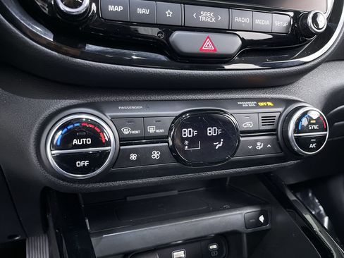 Used 2023 Kia Soul EX image 18