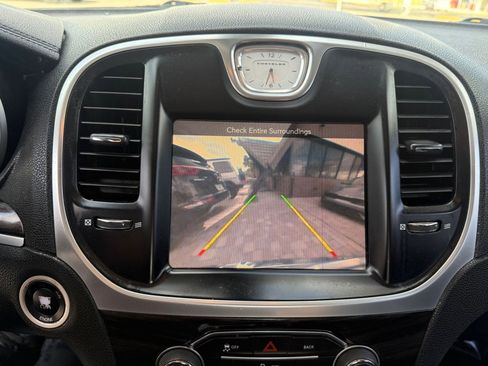 Used 2015 Chrysler 300 Limited w/ 300 Premium Group RWD image 12