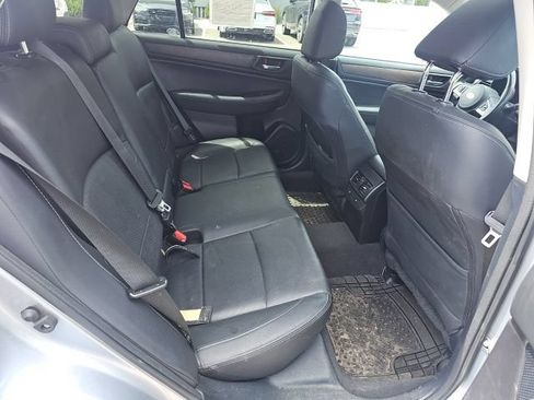 Used 2016 Subaru Outback 3.6R Limited AWD/4WD image 12