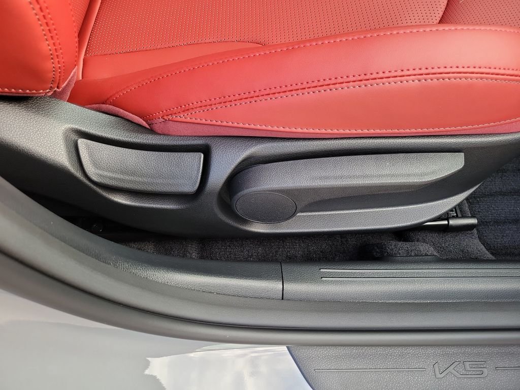 New 2026 Kia K5 GT-Line image 9