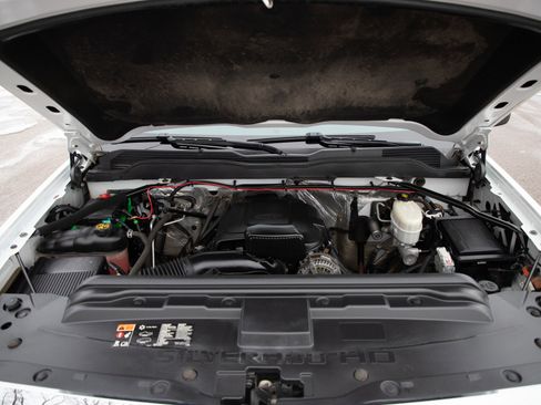 Used 2017 Chevrolet Silverado 3500 W/T w/ Snow Plow Prep Package image 24