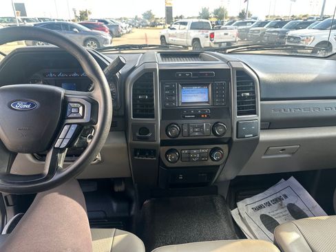 Used 2020 Ford F550 2WD Regular Cab Super Duty image 13