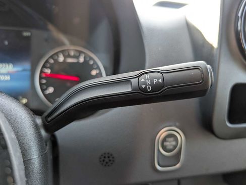 Used 2025 Mercedes-Benz Sprinter 2500 image 36