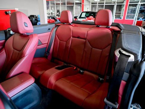 Used 2023 BMW 440i xDrive Convertible w/ M Carbon Exterior Package image 19