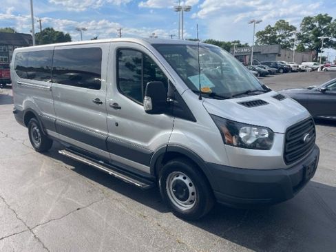 Used 2015 Ford Transit 350 XL RWD image 4