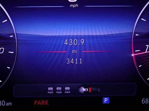 Certified 2026 Mercedes-Benz GLC 300 image 11