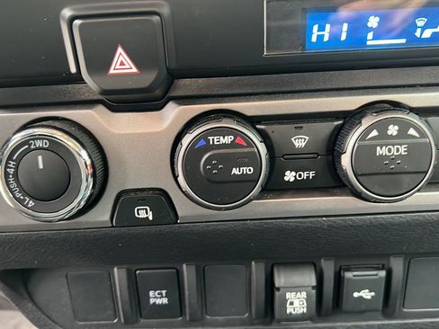 Used 2023 Toyota Tacoma SR5 image 12