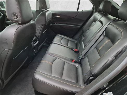 Used 2022 Chevrolet Equinox Premier FWD image 19