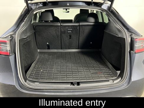 Used 2023 Tesla Model Y Long Range image 16