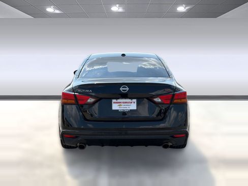 Used 2024 Nissan Altima 2.5 SR w/ SR Premium Package FWD image 10