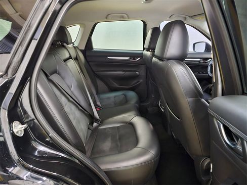 Used 2018 MAZDA CX-5 Touring image 12