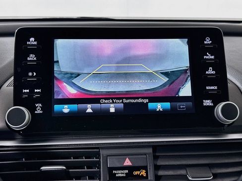 Used 2018 Honda Accord Touring image 14