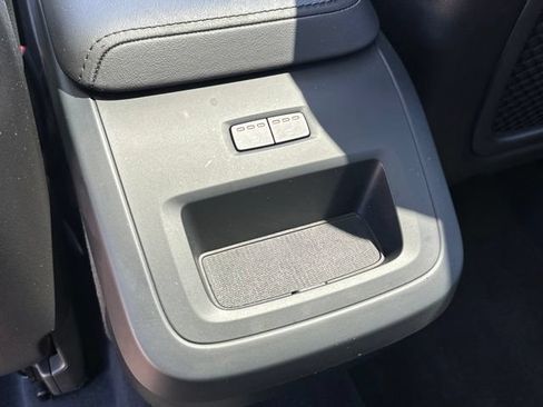 Certified 2024 Volvo XC60 B5 Core w/ Climate Package AWD/4WD image 14