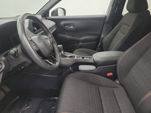 Used 2025 Honda HR-V Sport image 18