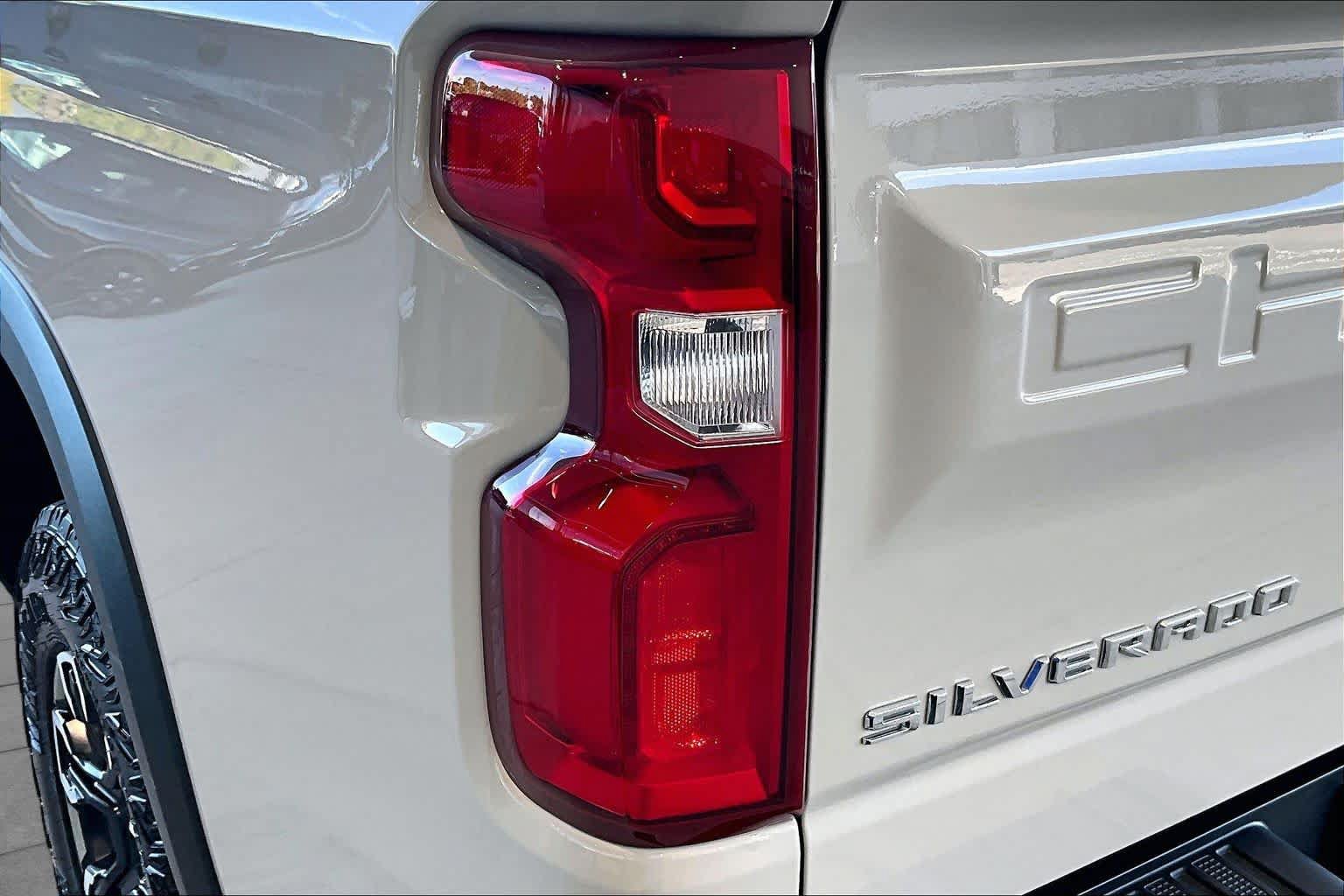 Used 2026 Chevrolet Silverado 1500 ZR2 AWD/4WD image 27
