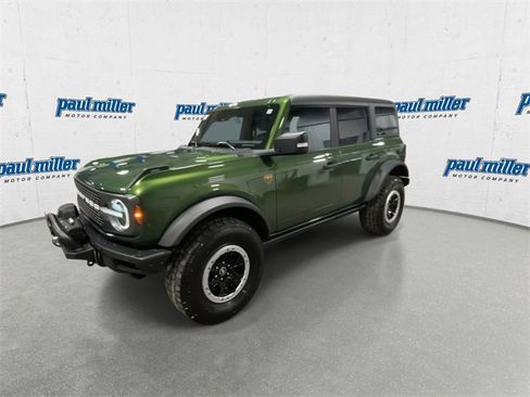 Used 2022 Ford Bronco Badlands image 6