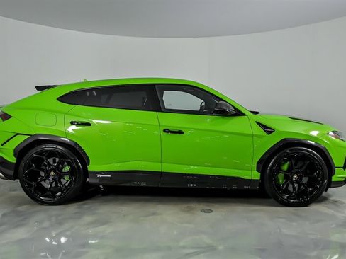 Used 2023 Lamborghini Urus Performante AWD/4WD image 14
