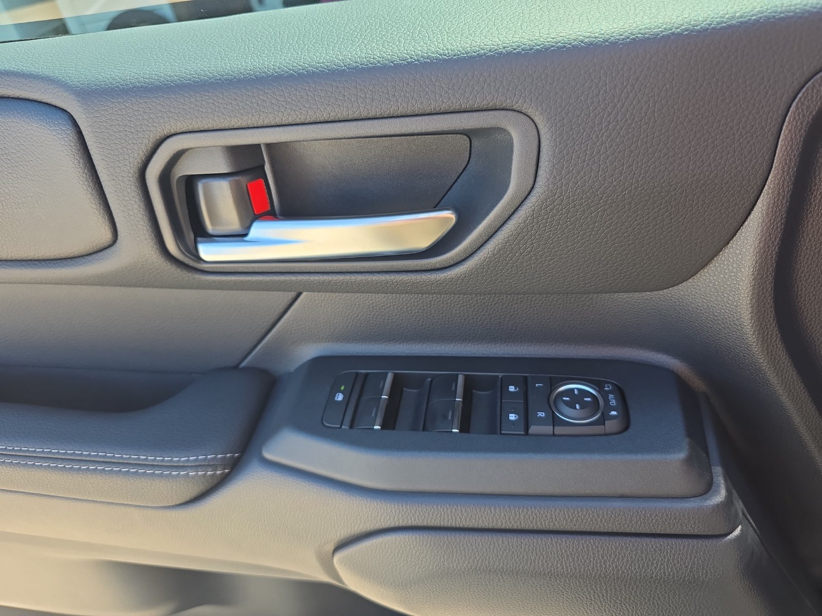 Used 2027 Toyota Land Cruiser AWD/4WD image 25