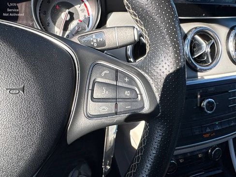 Used 2017 Mercedes-Benz GLA 250 4MATIC image 22
